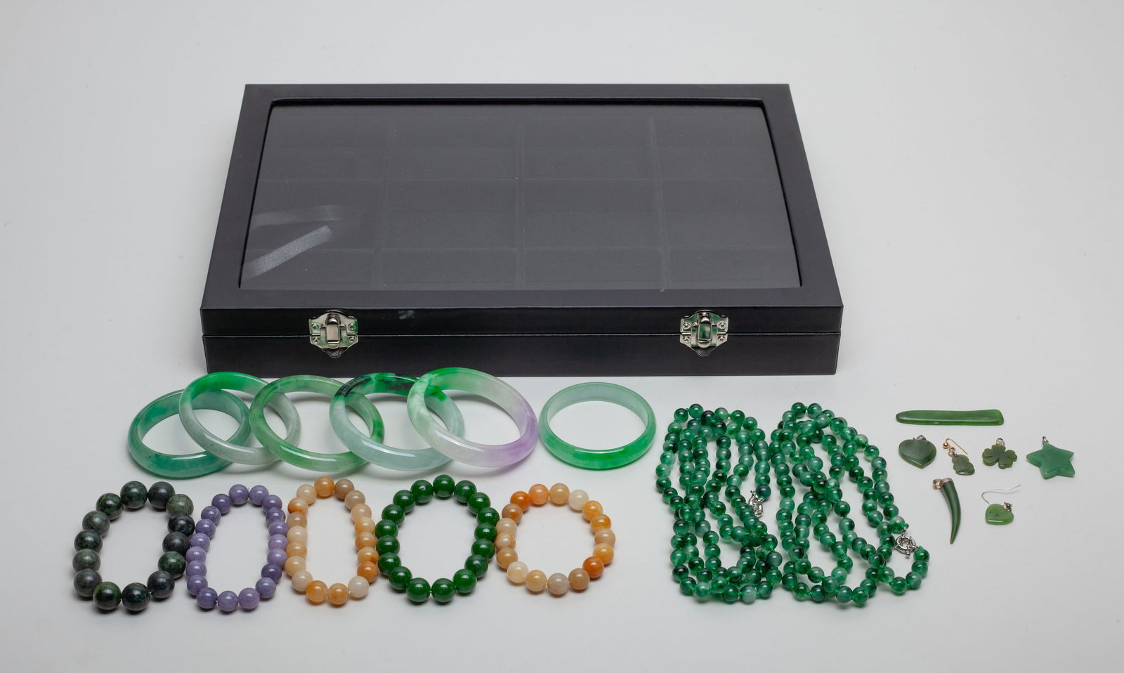 Estate Chinese Bangles & Necklaces (1 of 9)