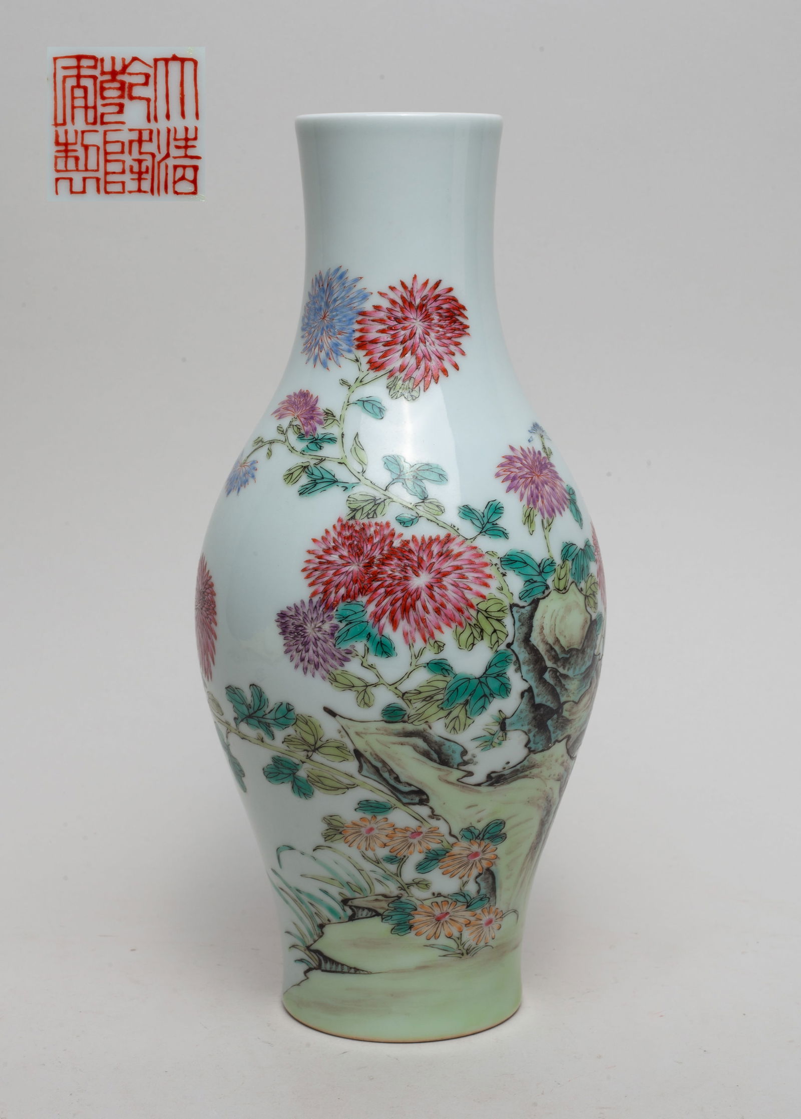 Chinese Famille Rose Porcelain Flowers Vase (1 of 13)