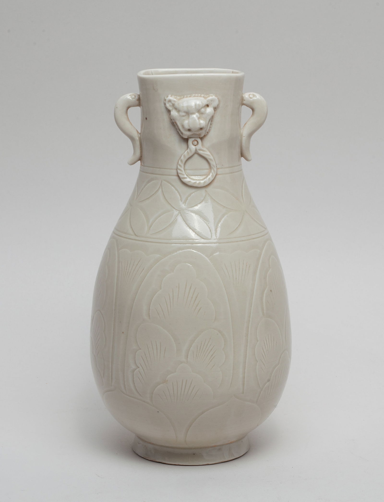 Chinese Ding Type Porcelain Caabinet Vase (1 of 12)