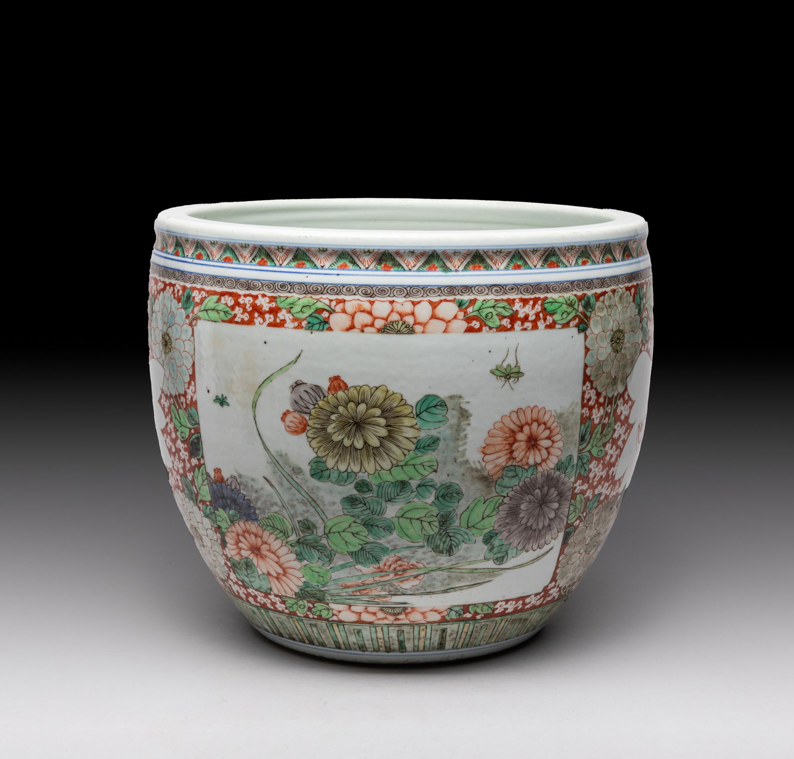 Large Chinese Famille Rose Porcelain Pot (1 of 12)