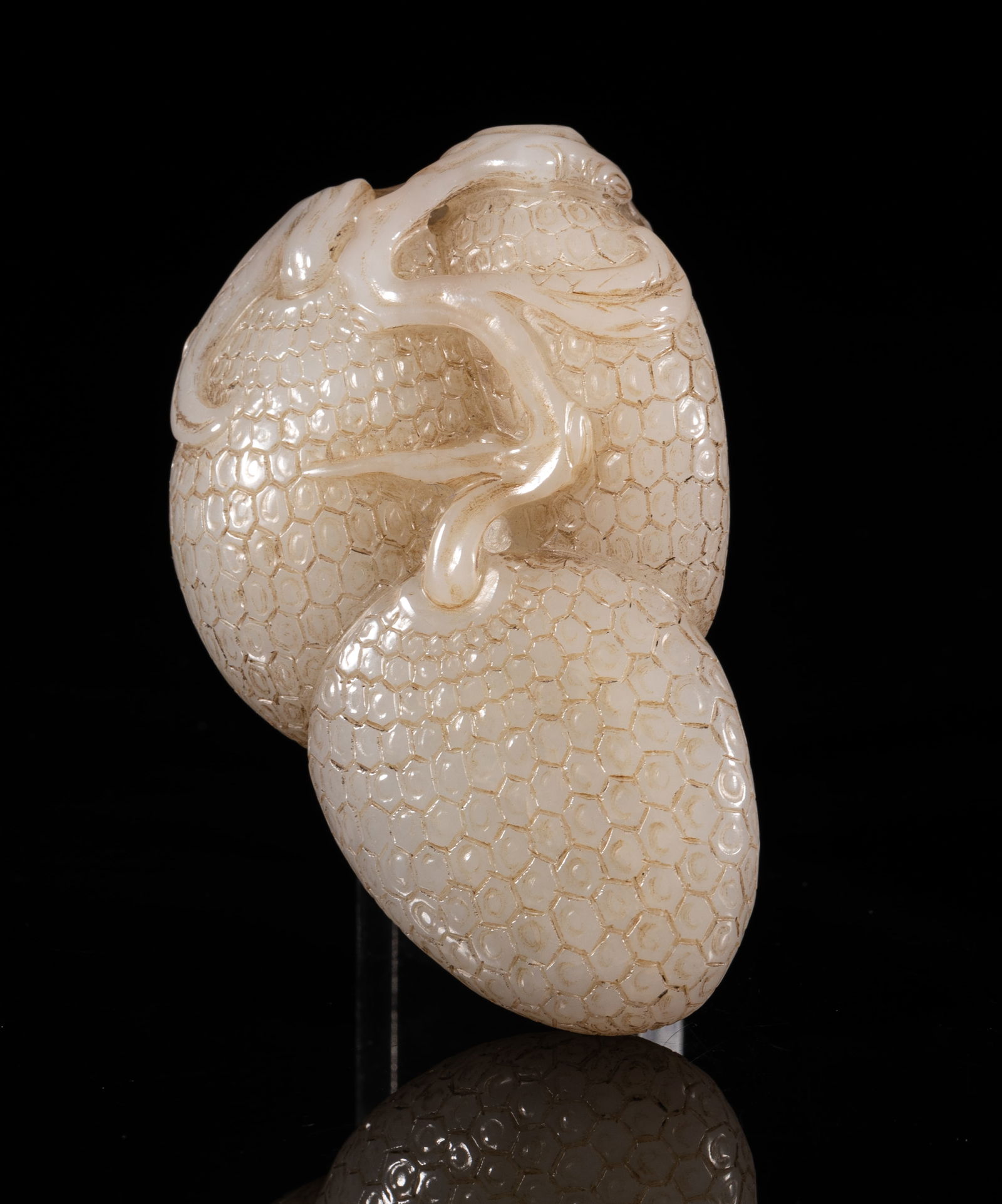 Chinese White Jade Carving of Lichi (1 of 11)