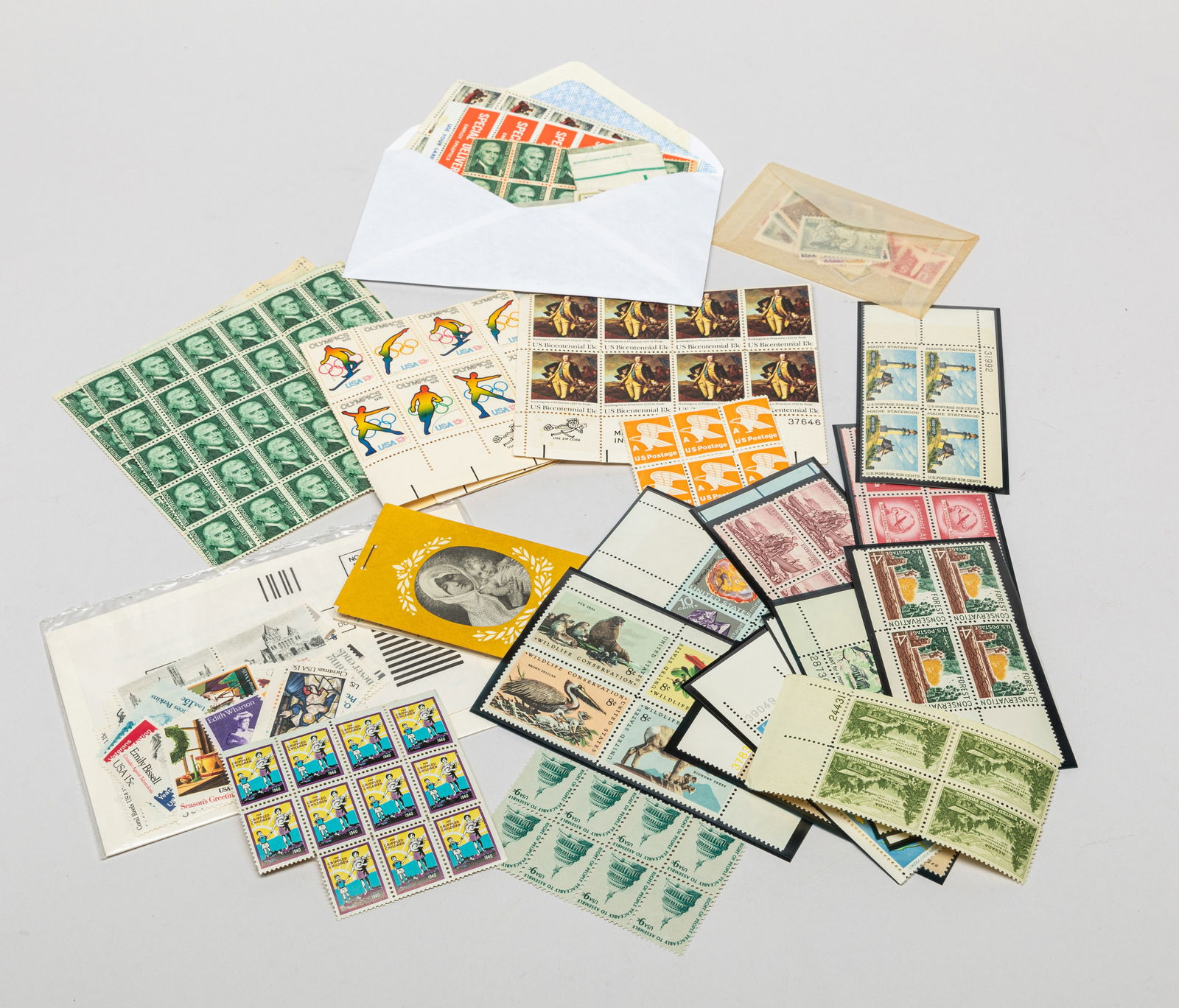 Large Set US Stamps Collection (1 of 10)