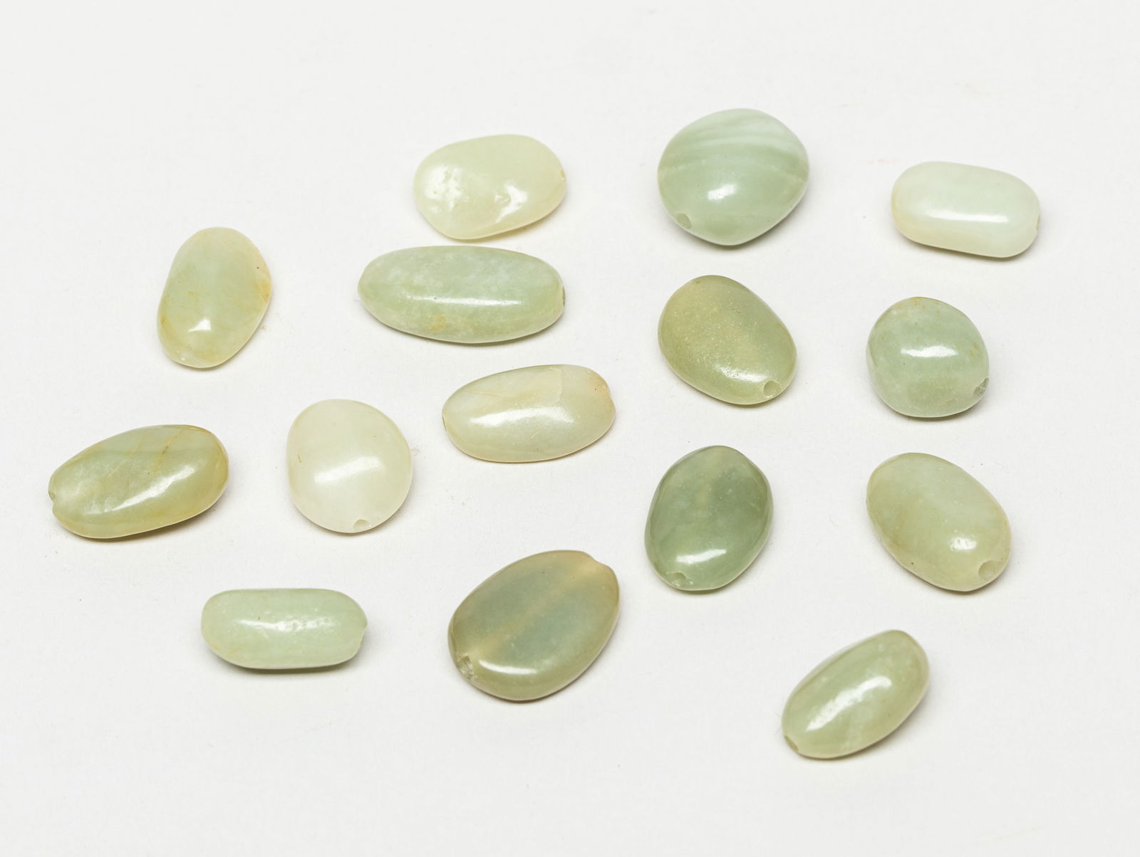 Set Chinese Pebble Jade Beads (1 of 9)