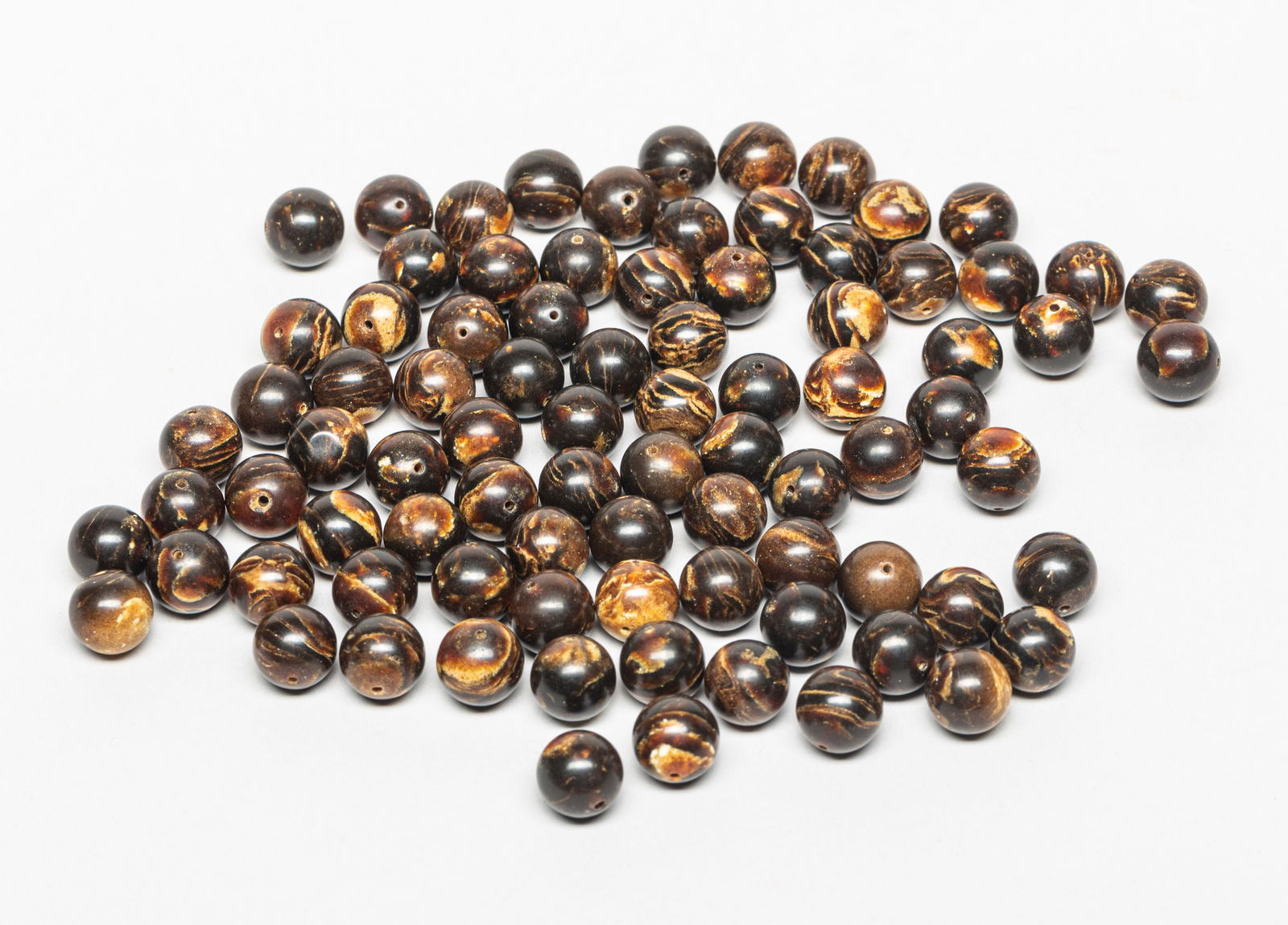 Chinese Root Amber Beads Collections (1 of 9)