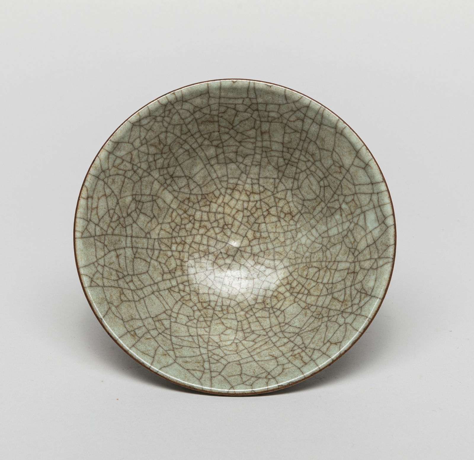 Chinese Ge Ware Porcelain Tea Bowl (1 of 9)