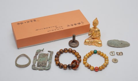 Estate Chinese Tibetan Buddha & Beads