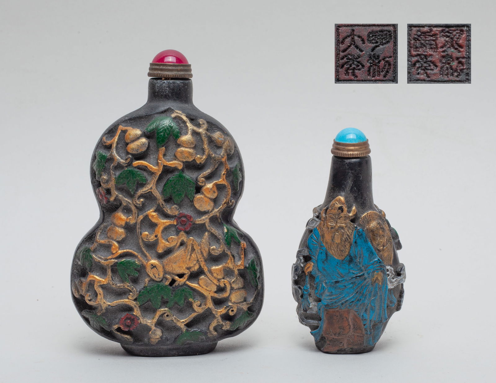 Two Chinese Ink Carved Snuff Bottles (1 of 10)