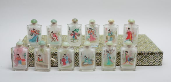 Box of Chinese Inside Painted Snuff Bottles