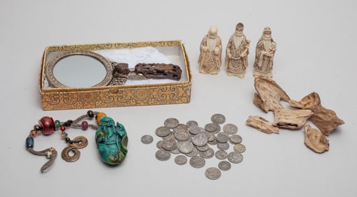 Chinese Mirror, Agarwood Bark & Decors