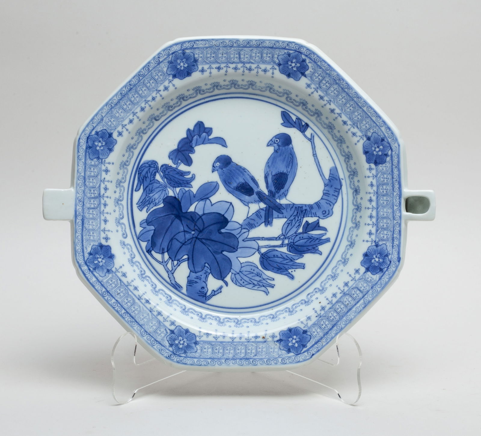 Large Chinese Export Porcelain Warmer Plate (1 of 10)