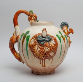 Large Chinese Sanchai Porcelain Pot