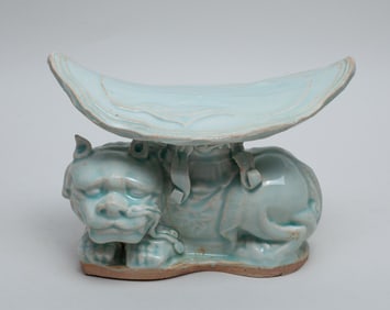 Chinese Hutian Type Porcelain Pillow