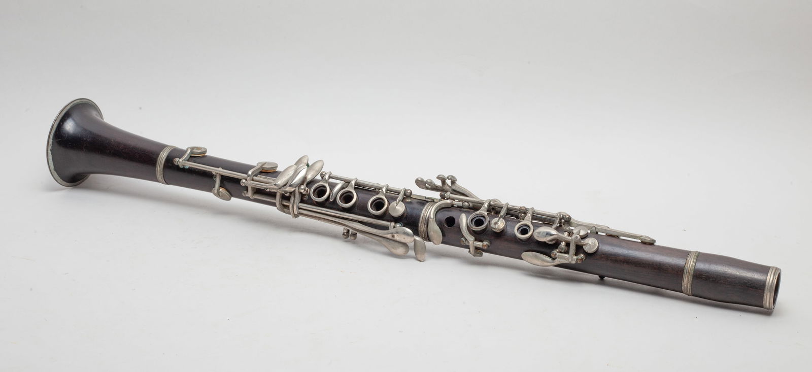 Vintage Rosewood Clarinet: Vintage rosewood clarinet. Approx. 23.2 inch L.