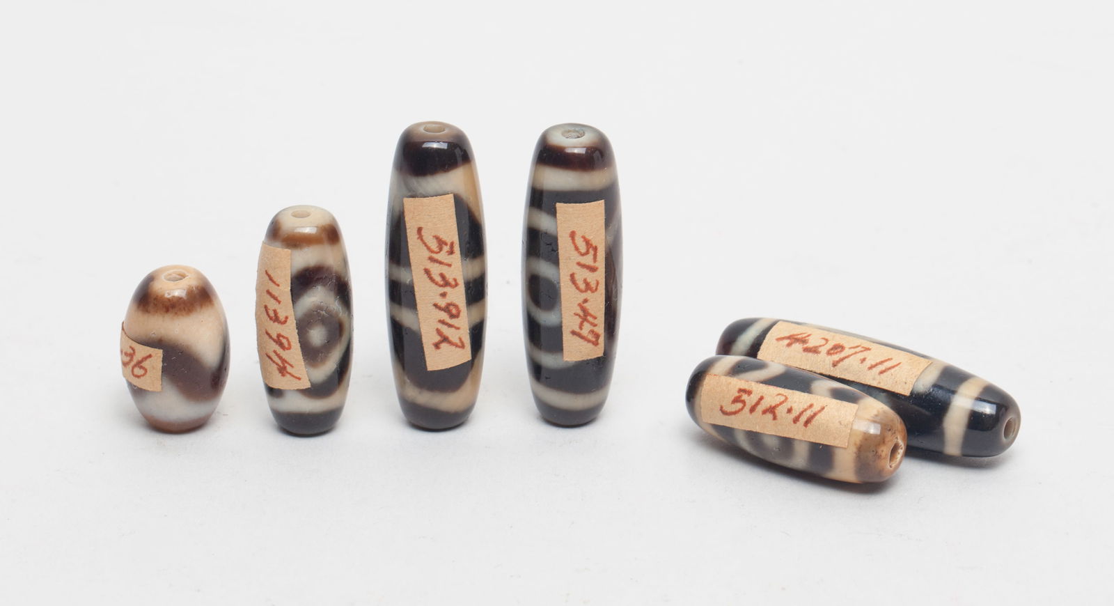 Estate Chinese/ Tibetan Dzi Beads (1 of 10)