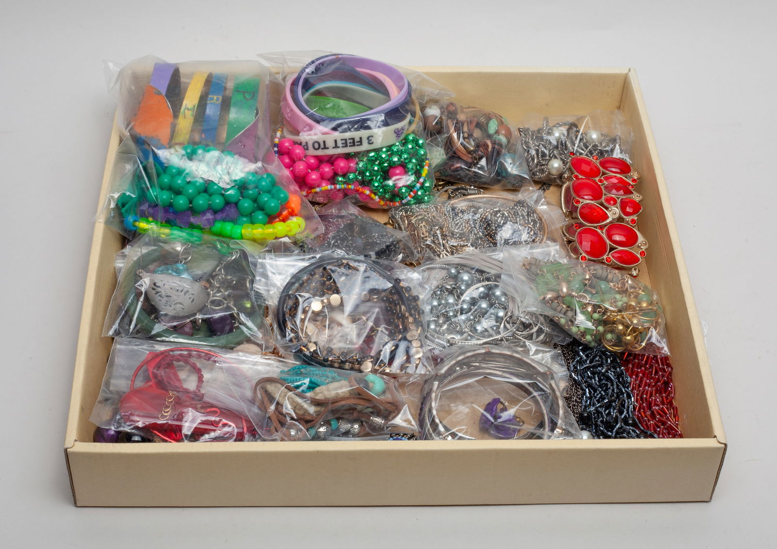 Estate Vintage Costume Jewelry (1 of 9)