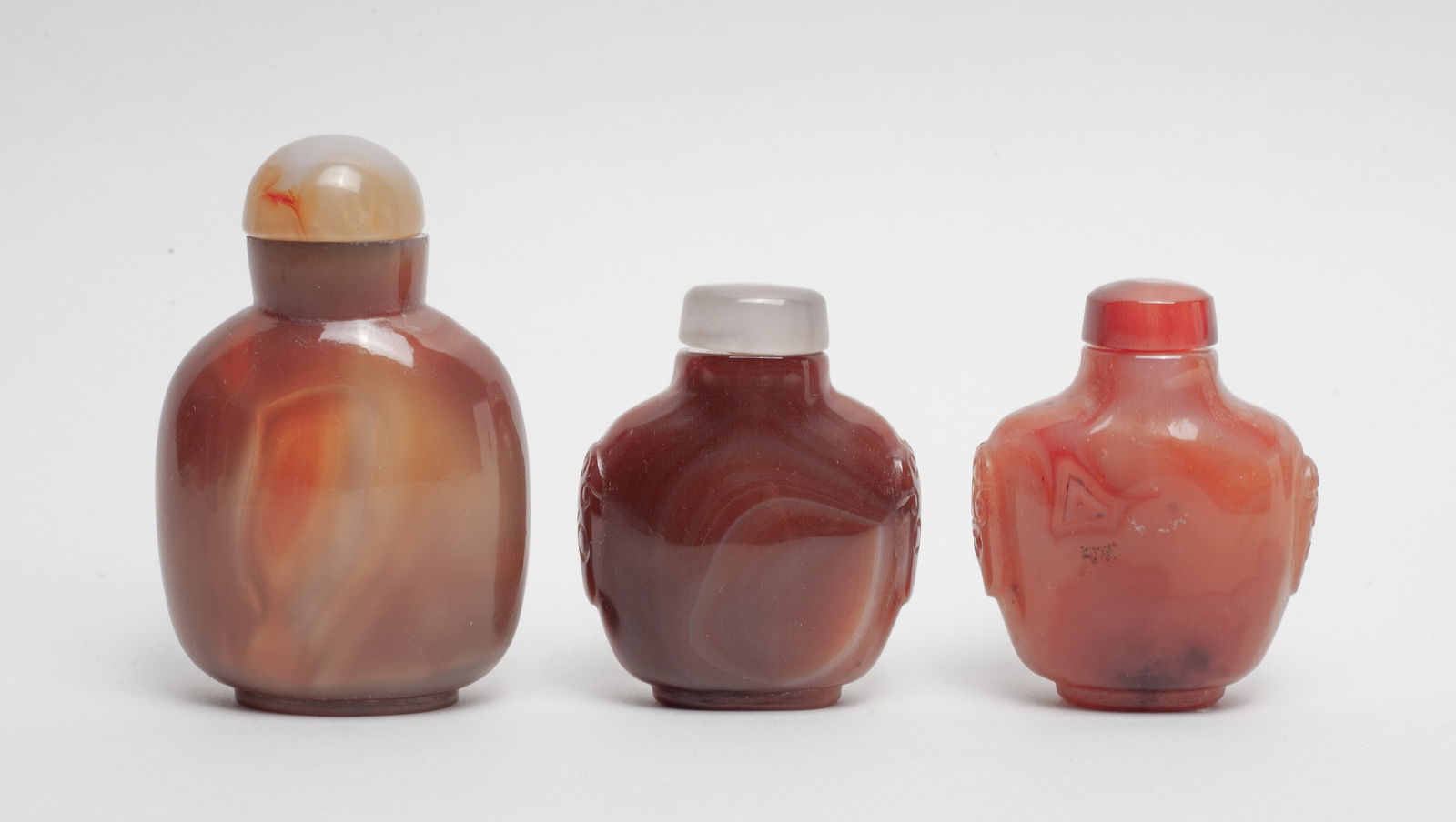 Set Chinese Vintage Carnelian Agate Snuff Bottles (1 of 12)