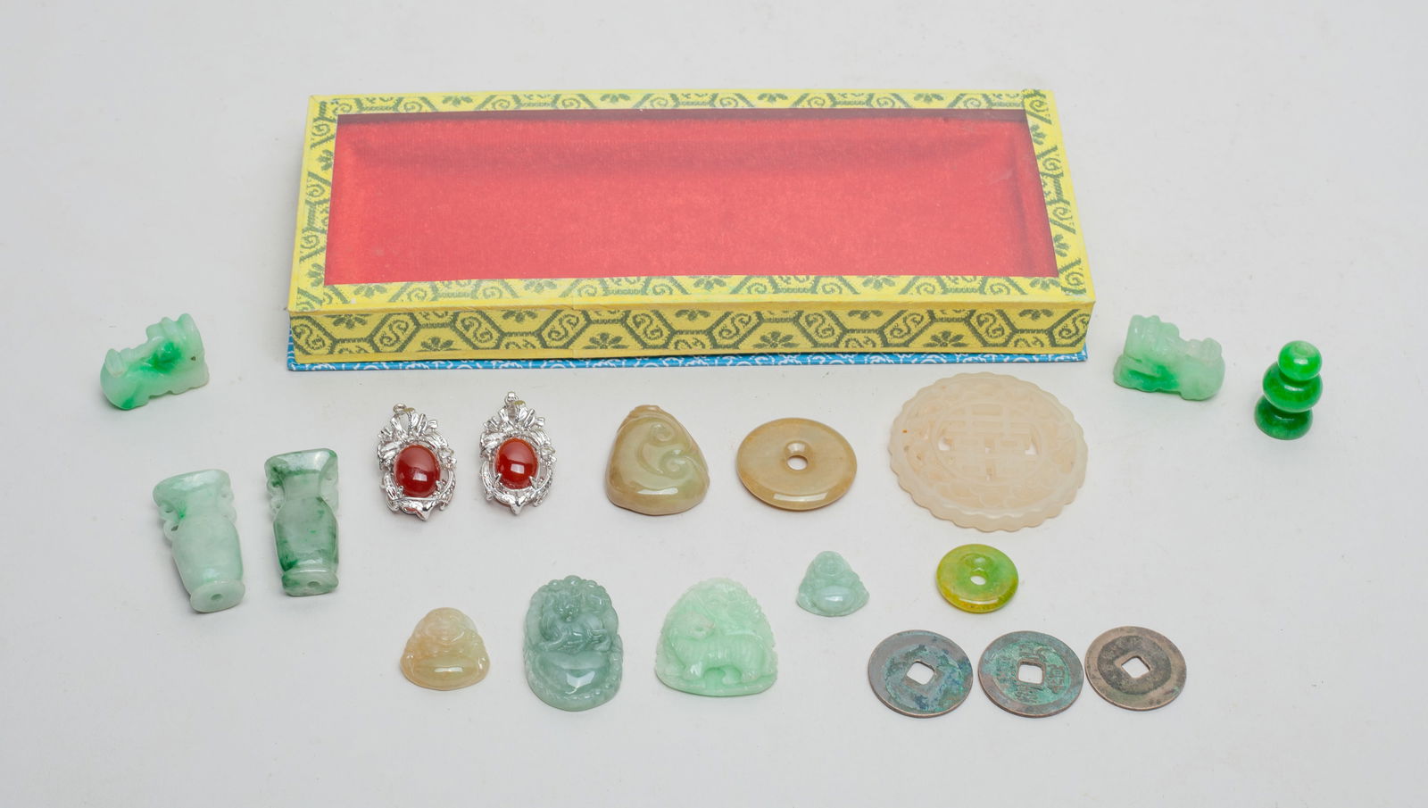 Large Set Chinese Jewelry & Coins (1 of 9)