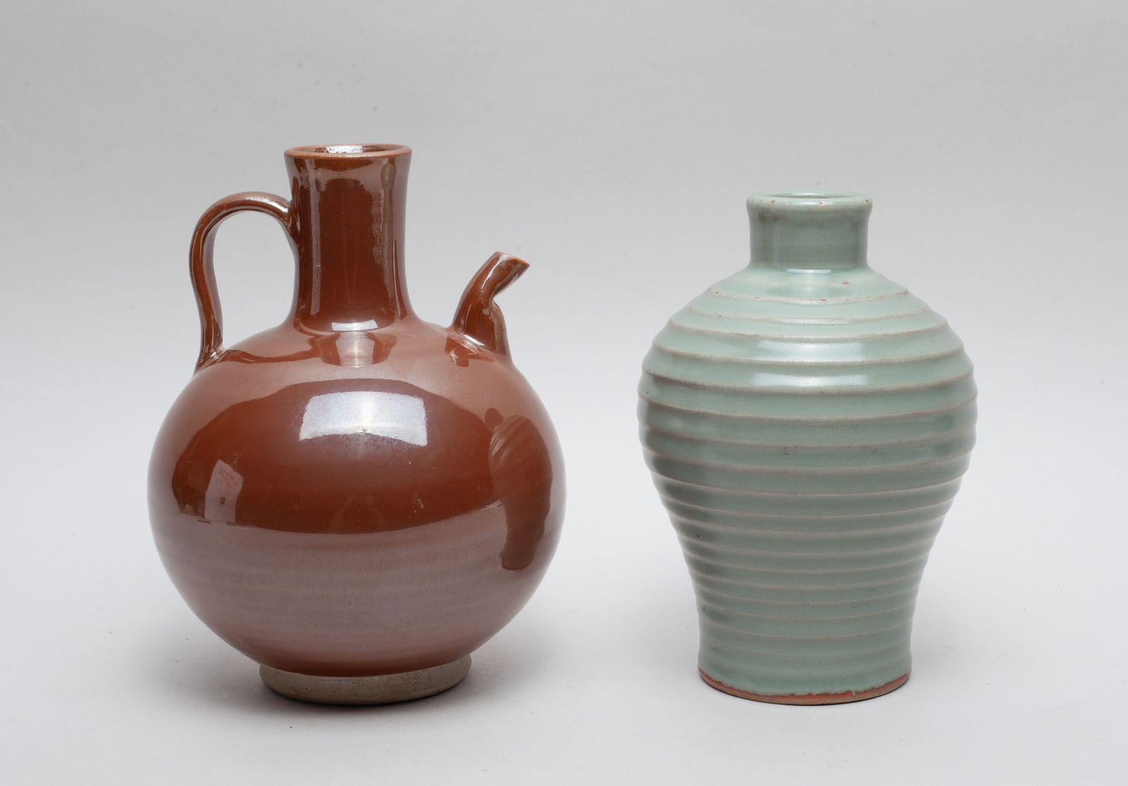 Chinese Export Porcelain Vase & Pot (1 of 10)