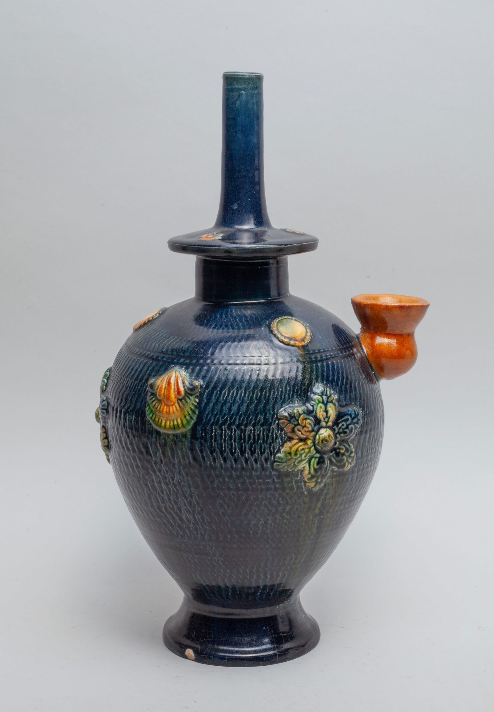 Chinese Sanchai Pottery Special Vase (1 of 12)