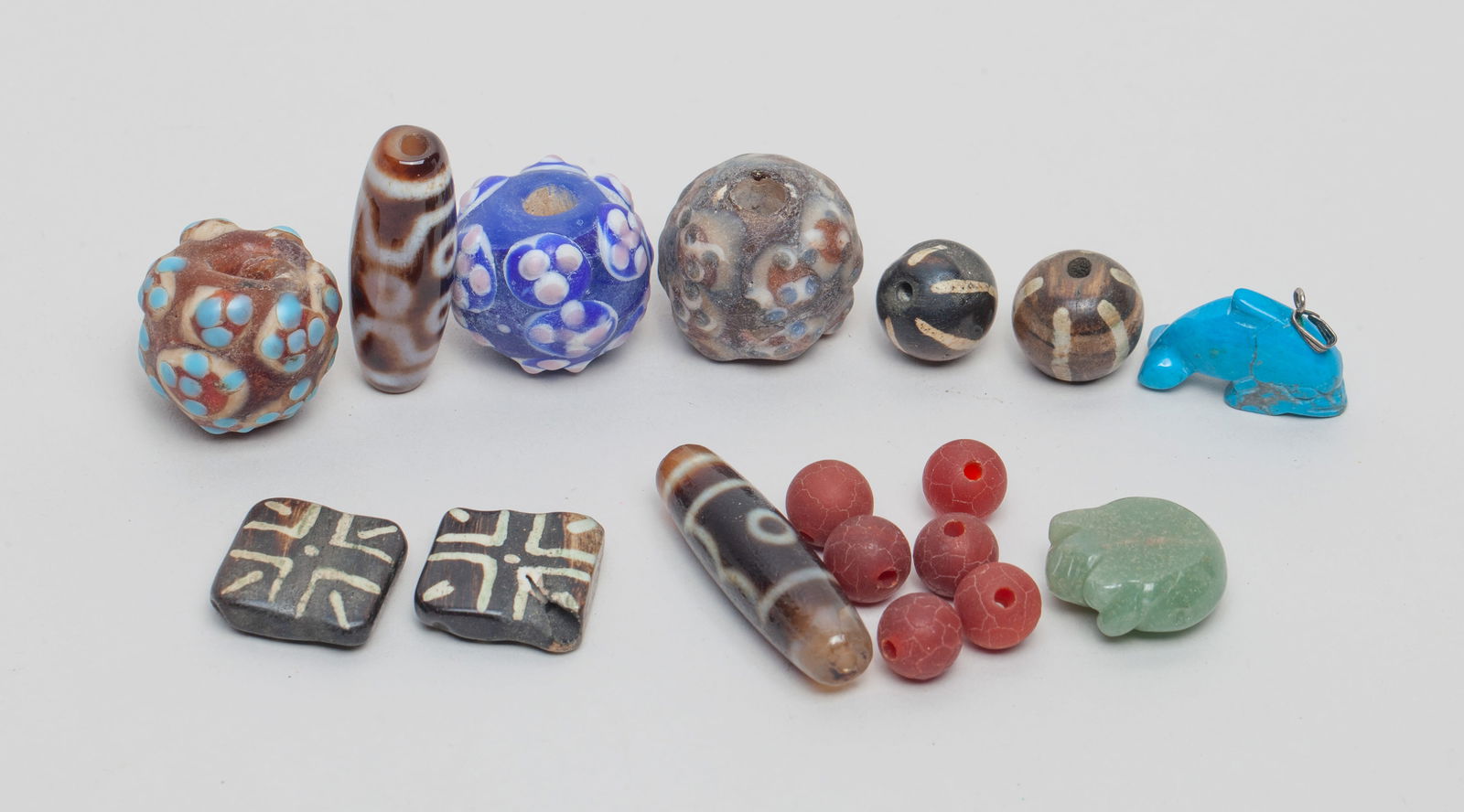 Estate Chinese/ Tibetan Beads (1 of 9)