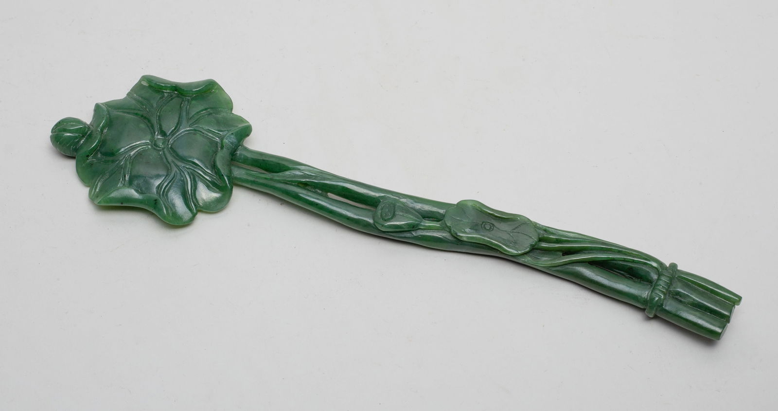 Chinese Spinach Jade Sculpture of Ruyi (1 of 9)