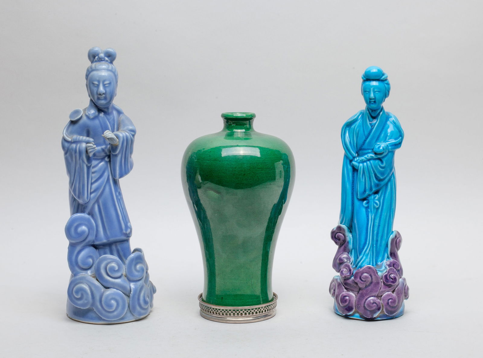 Chinese Porcelain Figures & Turquoise Vase (1 of 12)