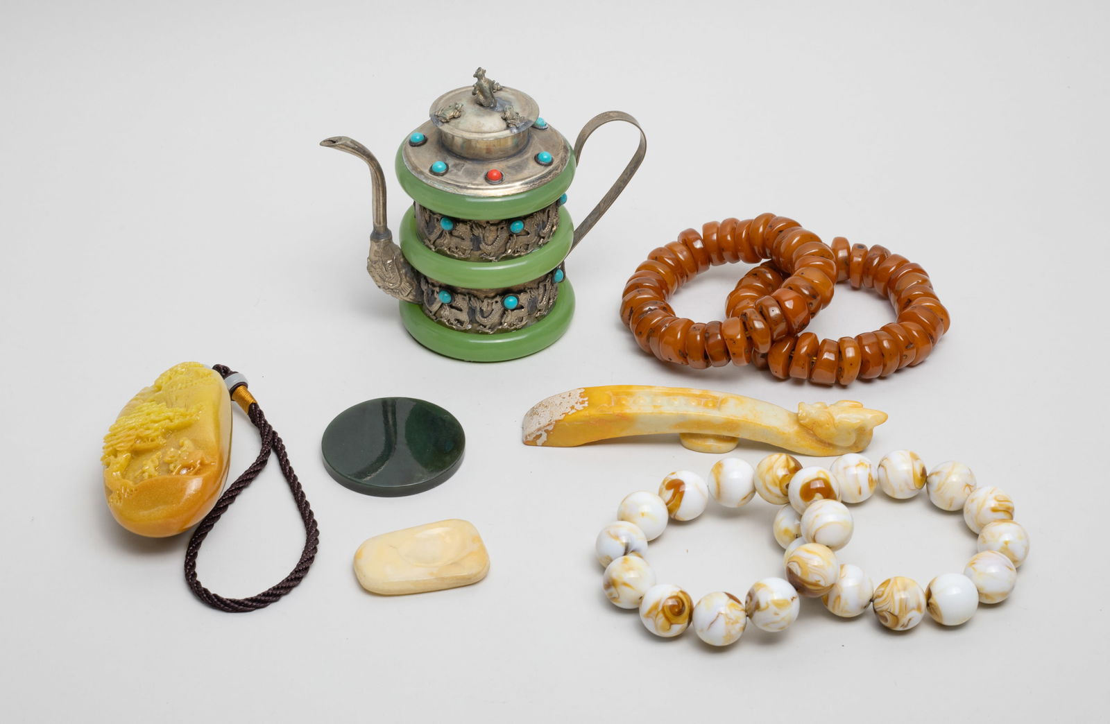 Estate Chinese Beads & Decor Pieces (1 of 11)