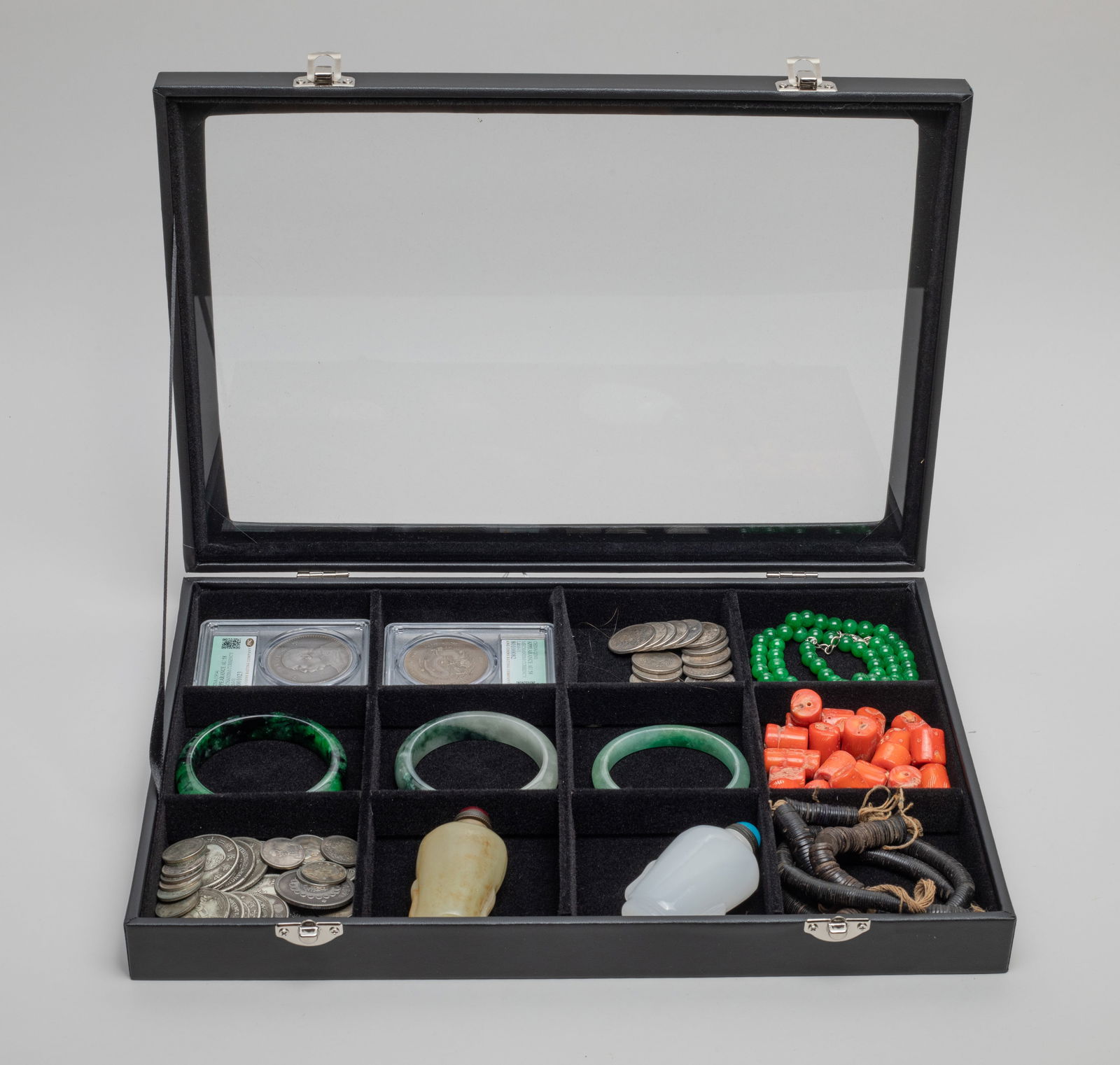 Chinese Fengshui Coins, Beads & Decor Jewelry (1 of 12)