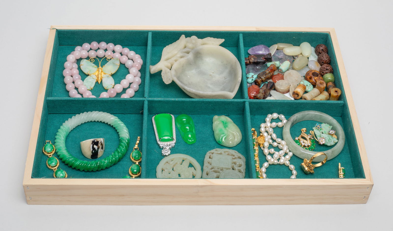 Estate Chinese Bangle, Bracelet & Jewelry (1 of 10)