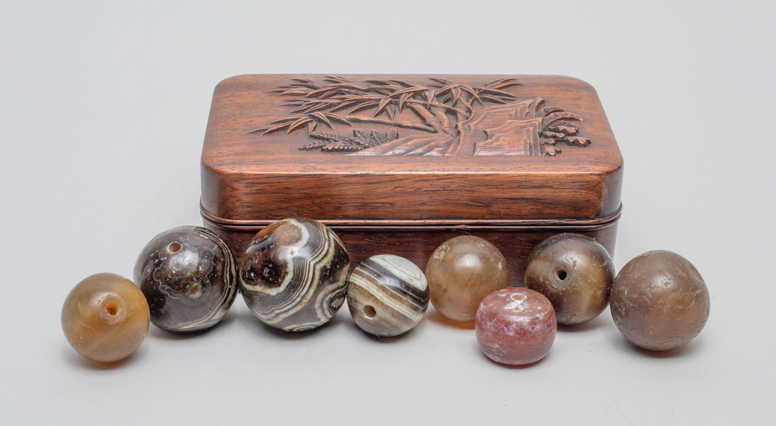 Box of Chinese Large Banded Agate Beads (1 of 12)