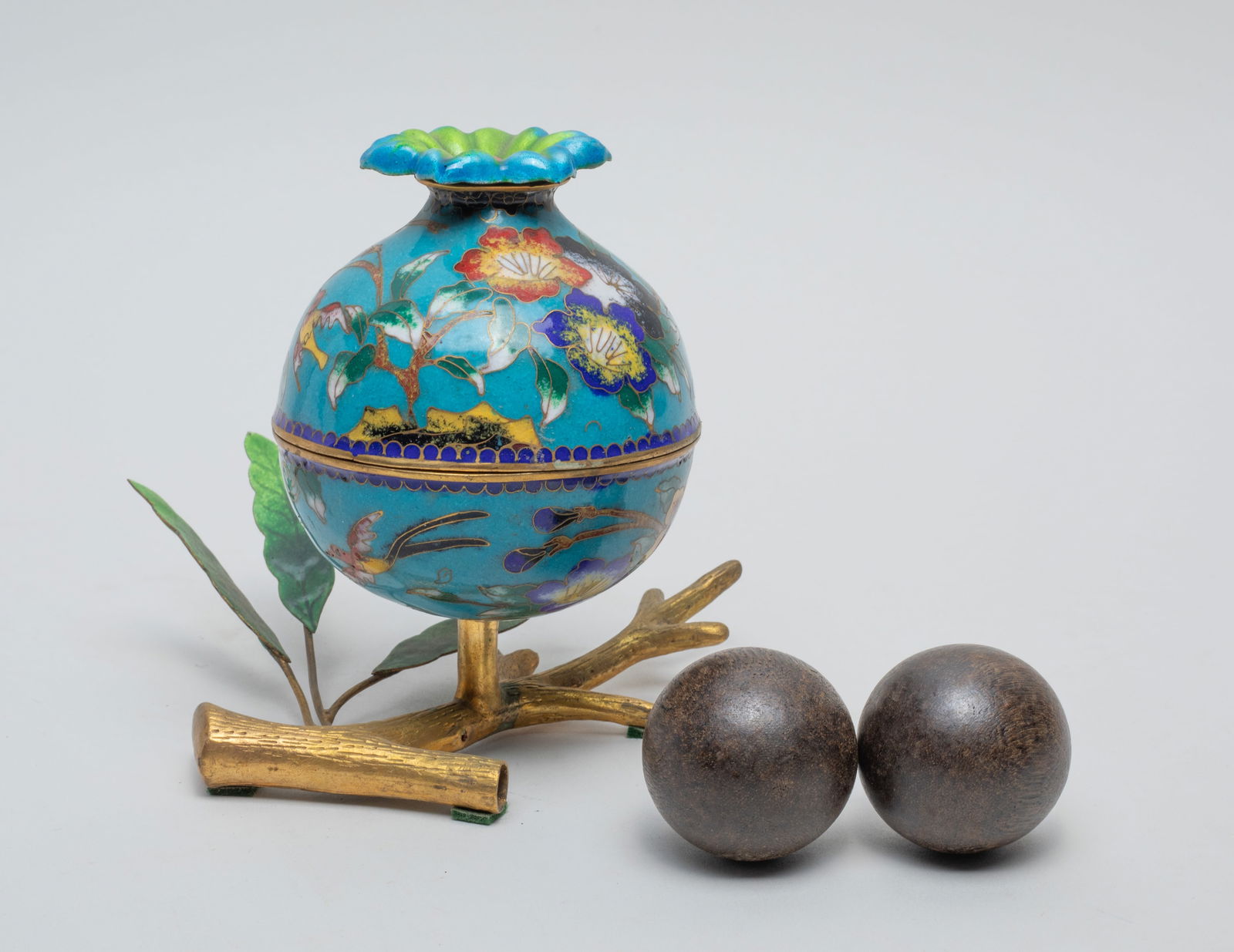 Chinese Agarwood Balls w/ Cloisonne Box (1 of 11)
