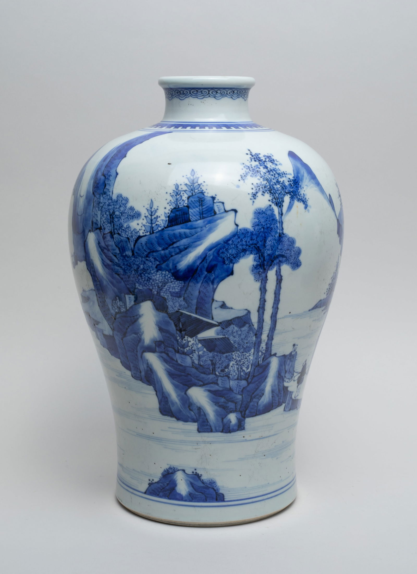 Tall Chinese Export Porcelain Vase (1 of 12)