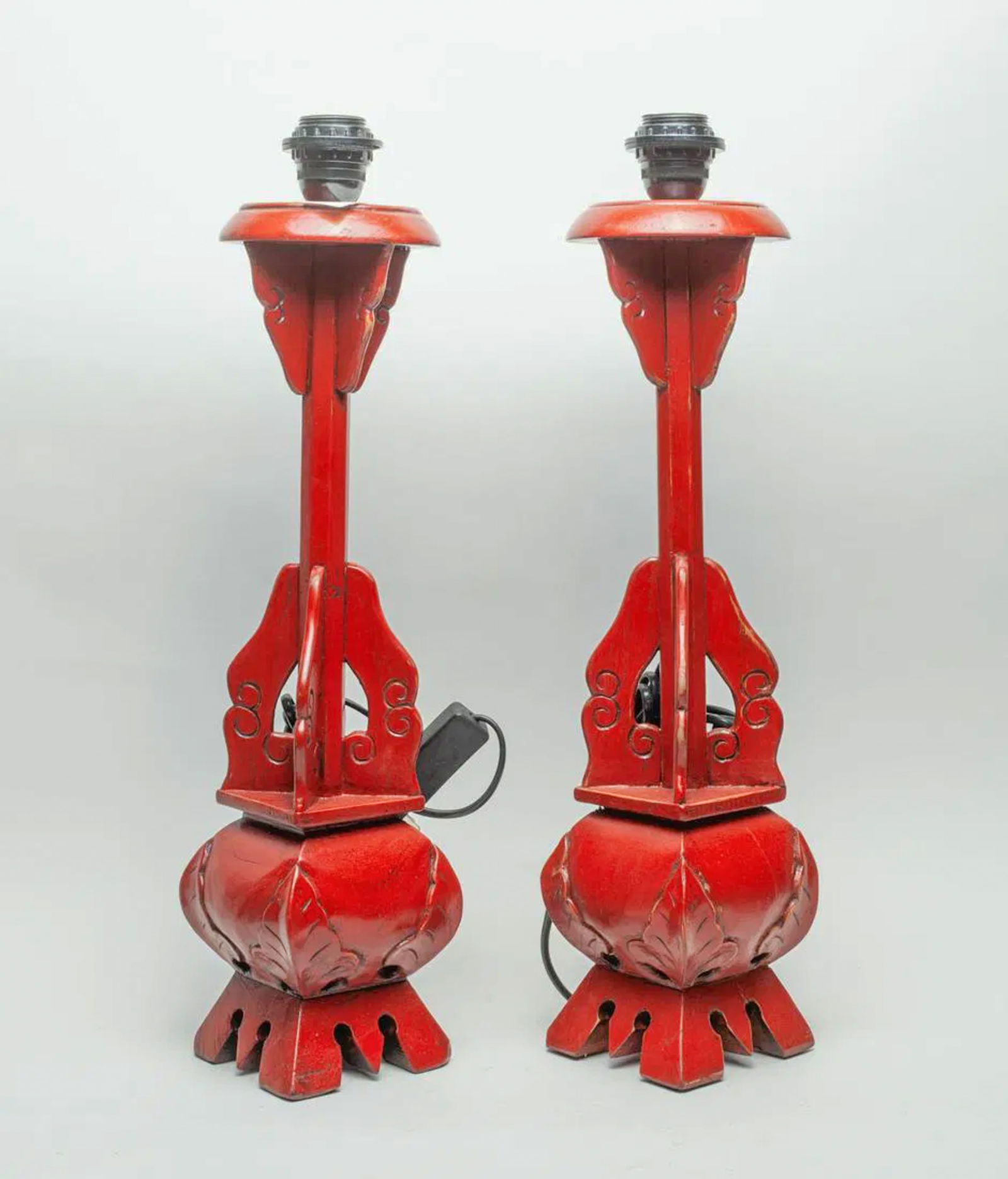 Antique Chinese Wood Lamp (1 of 10)