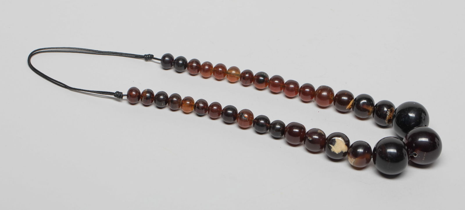 Collectible Nature Amber Round Bead Necklace (1 of 11)