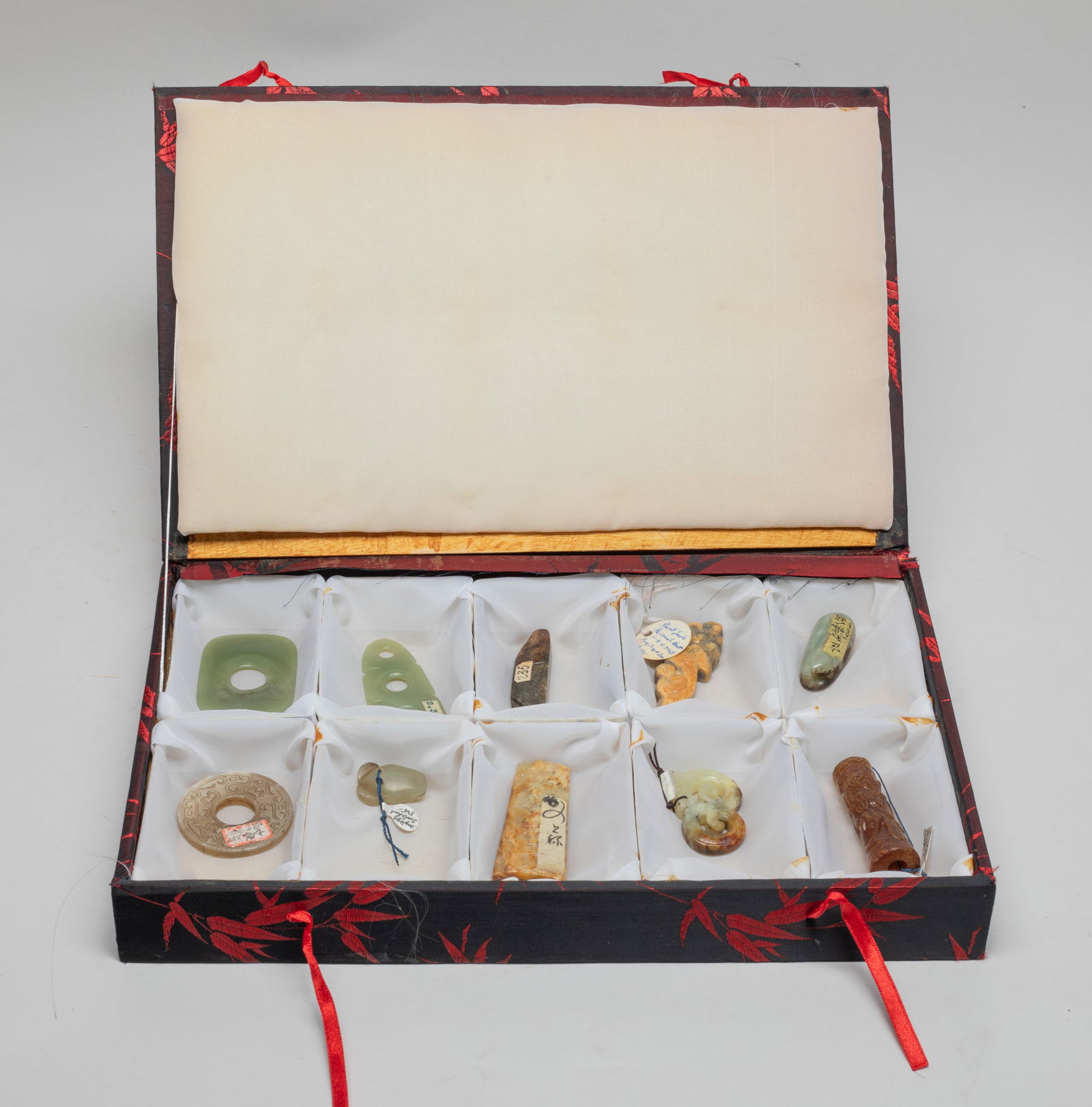 Estate Large Set Chinese Jade / Stone Carvings (1 of 8)