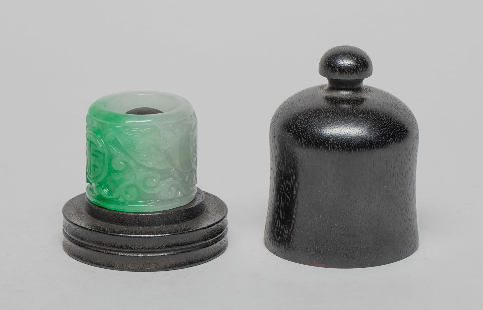 Chinese Export Thumb Ring w/ Box (1 of 12)