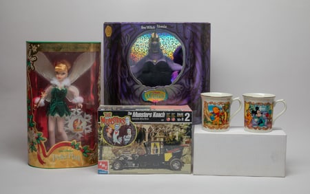 Estate Vintage Disney Toys & Cups