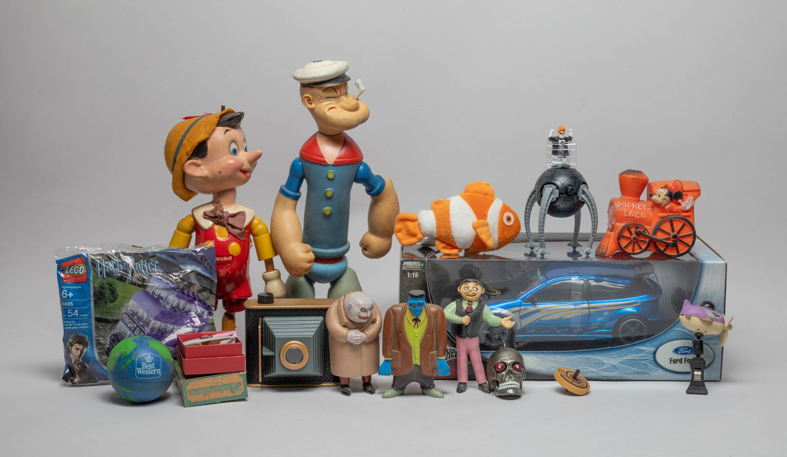 Estate Large Set Disney-Related Toys (1 of 10)