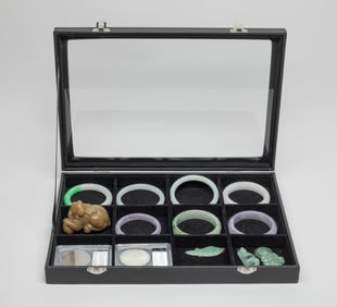 Chinese Bangles, Fengshui Coins & Stones