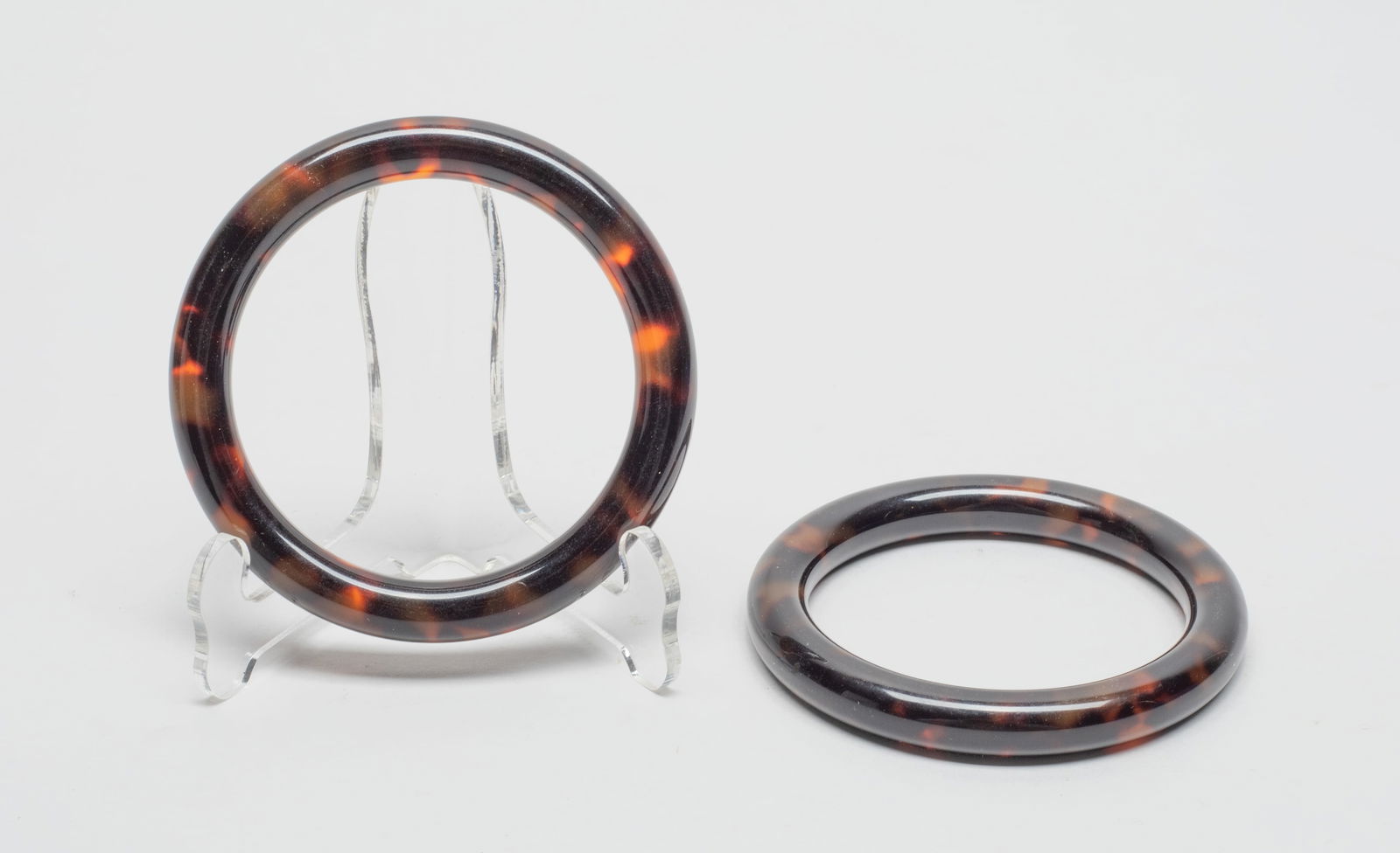 Two Chinese Export Bangles (1 of 9)