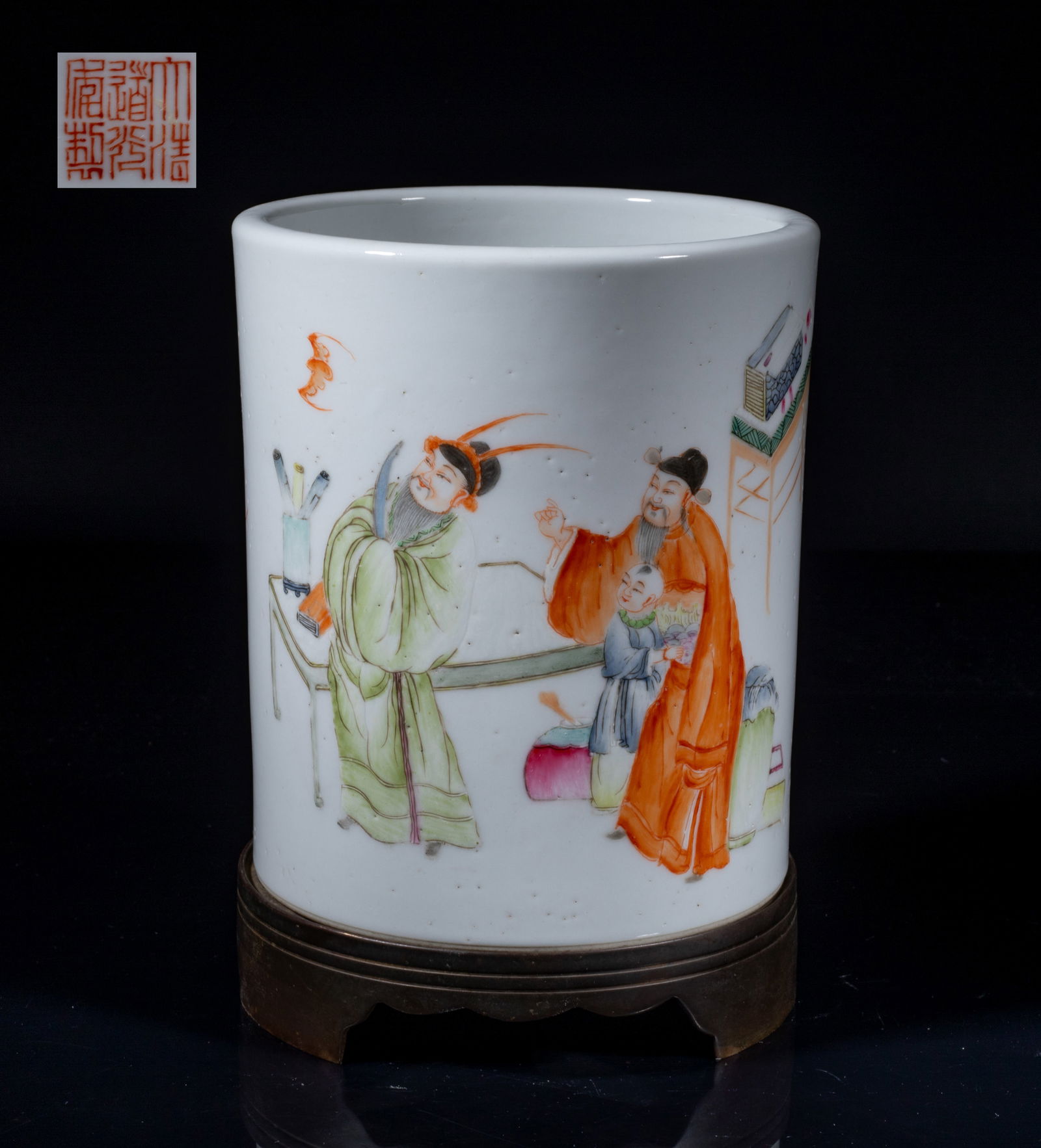 Chinese Famille Rose Porcelain Brush Pot (1 of 12)
