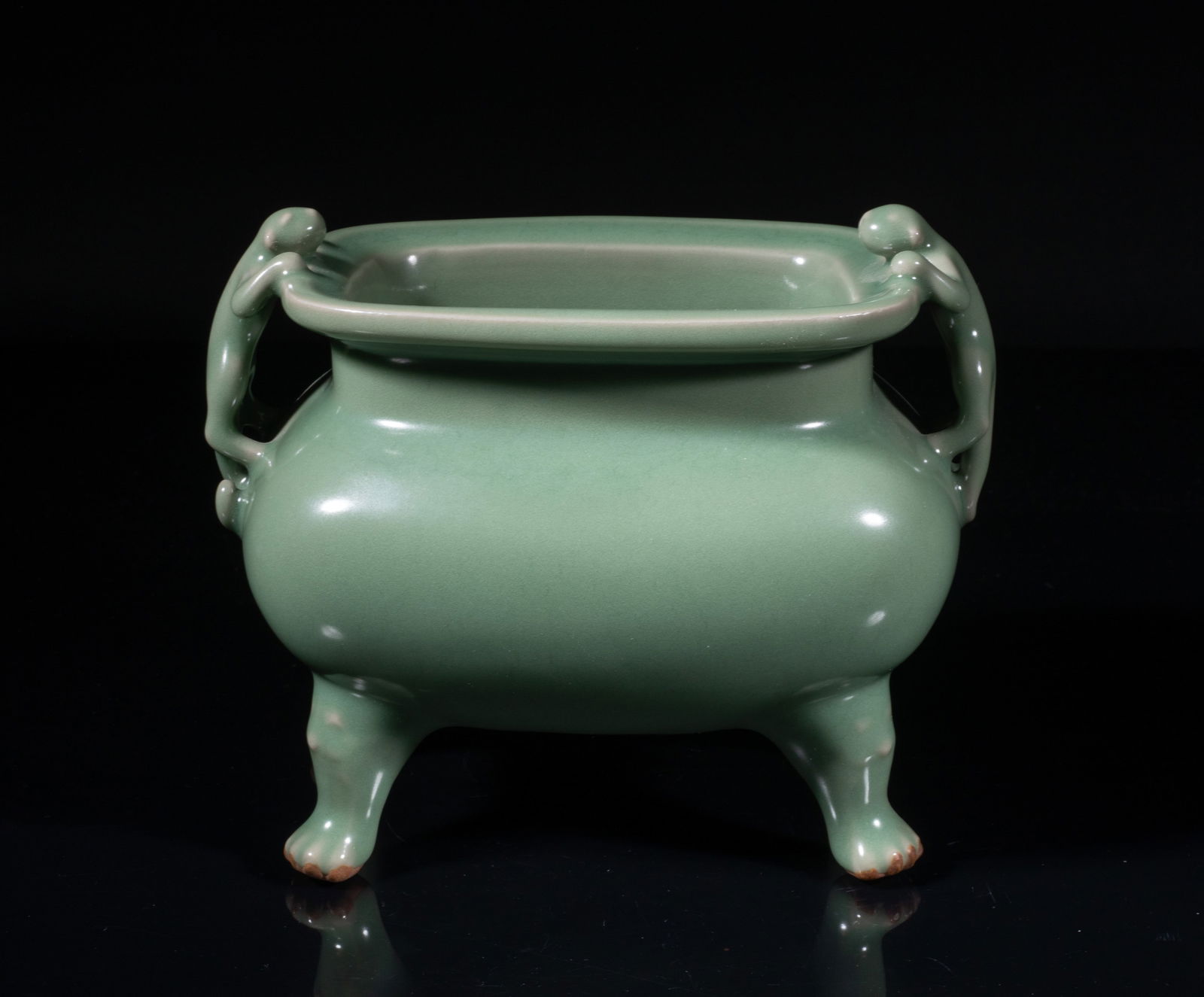 Chinese Longquan Porcelain Censer (1 of 13)