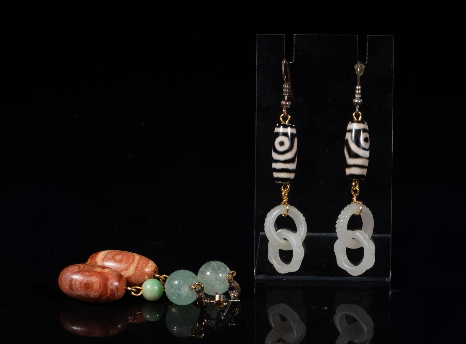 Two Sets Chinese Jade & Dzi Beads Earrings (1 of 10)