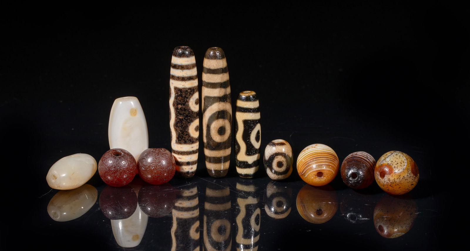Chinese/ Tibetan Dzi & Agate Beads (1 of 11)