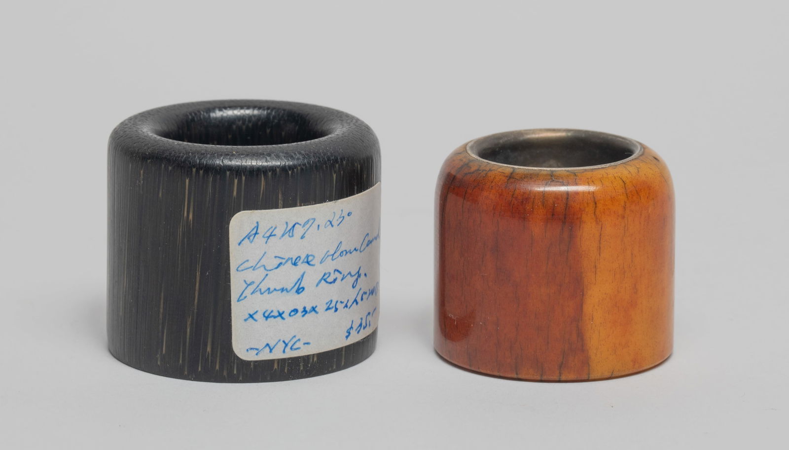 Two Chinese Export Thumb Rings (1 of 13)