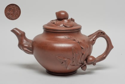 Chinese Export Yixing Zisha Tea Pot