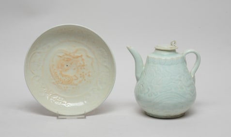 Chinese Hutian Type Porcelain Pot & Plate