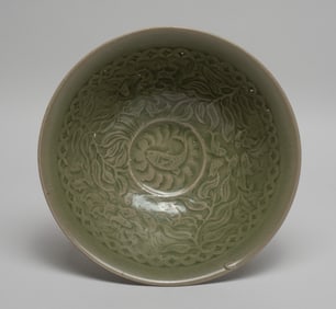 Large Chinese Shipwreck Yaozhou Porcelain Tea Bowl