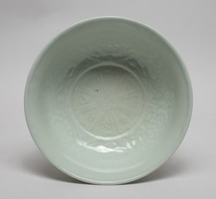 Large Chinese Cream Glazed Porcelain Bowl