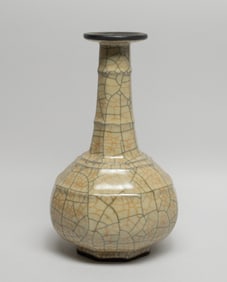 Chinese Ge Type Porcelain Vase